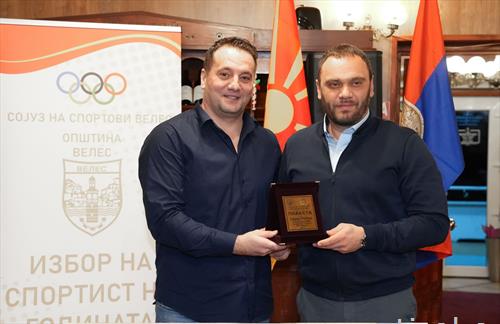 тренер во млади  категории